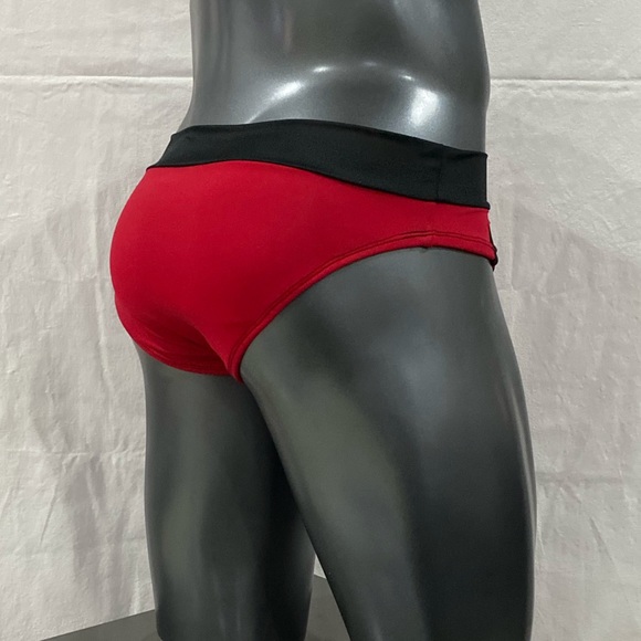 Men’s swimwear - Picture 3 of 3